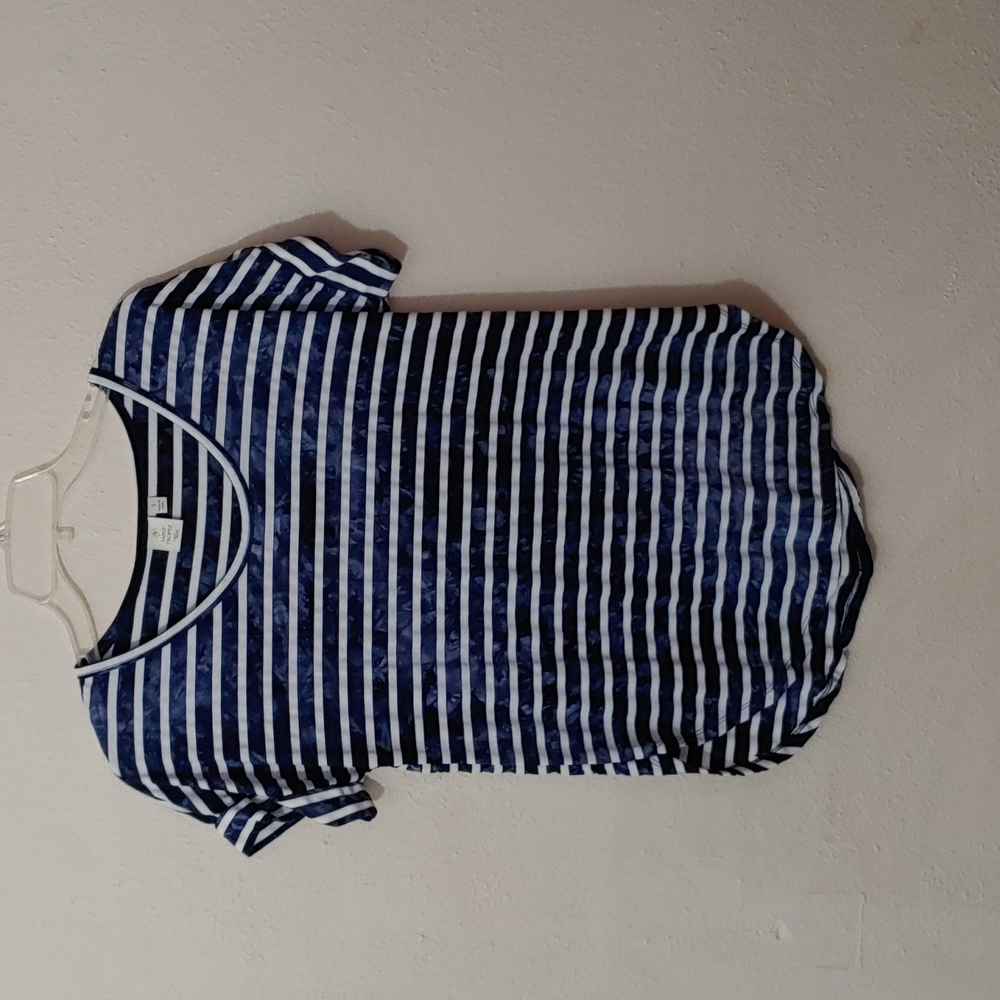 Saint Tropez West Women's Size Small Cap Sleeved Crew Neck Tee